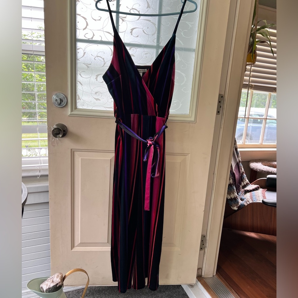 Speechless XL velvet like vertical stripe jumpsuit, faux wrap bodice with belt.